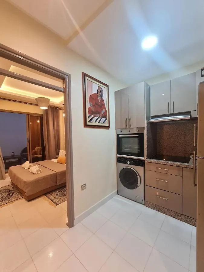 2 Bedroom Apartment Private Terrace - Fiber Wi-Fi & Netflix Suvayr 0*,  Fas