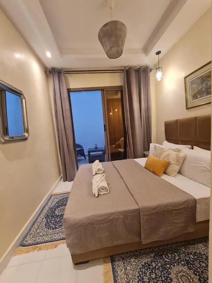 2 Bedroom Apartment Private Terrace - Fiber Wi-Fi & Netflix Suvayr